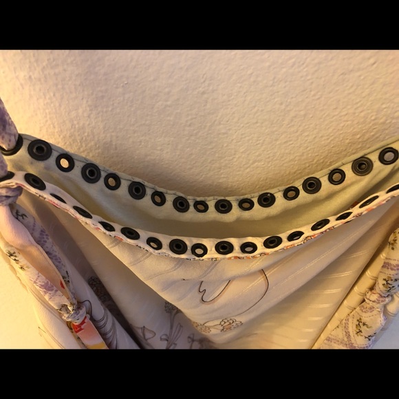 Fabulous French silk floral scarf dress. Stunning. - Picture 5 of 7